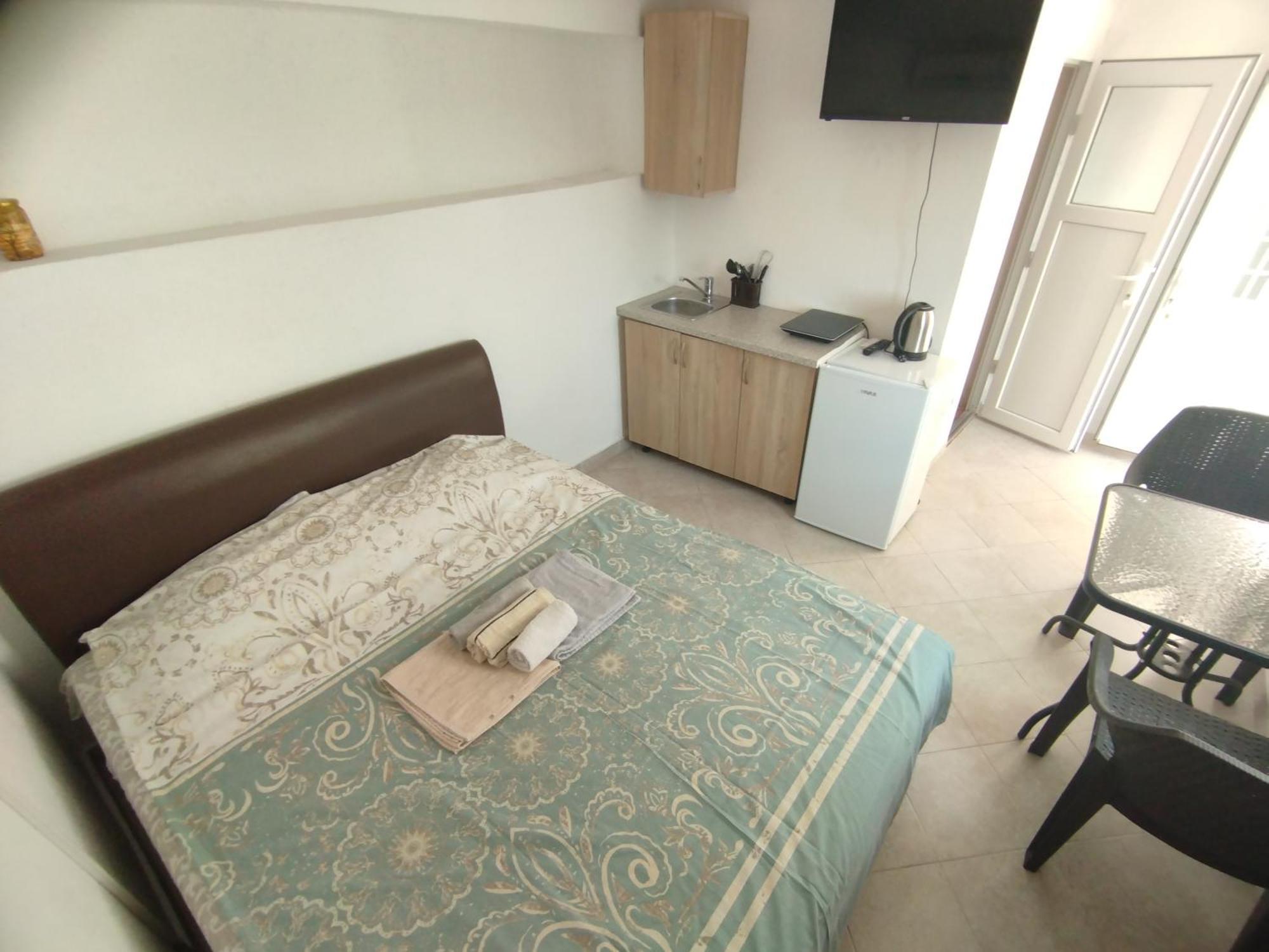 Sosic Appartement Sutomore